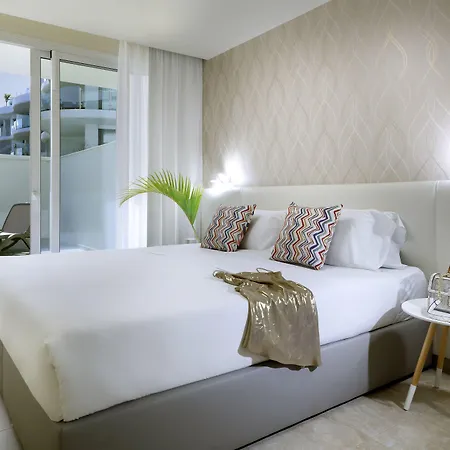 מלון דירות Marinell Collection