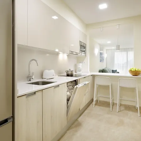 מלון דירות Marinell Collection