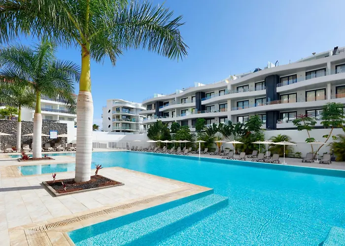 Marinell Collection Aparthotel 4*