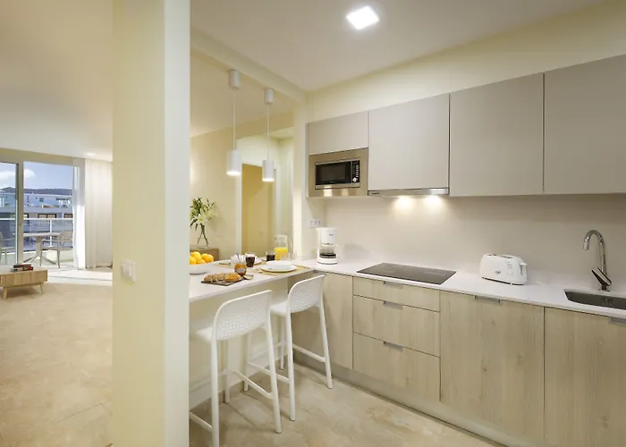 Aparthotel Marinell Collection 4*