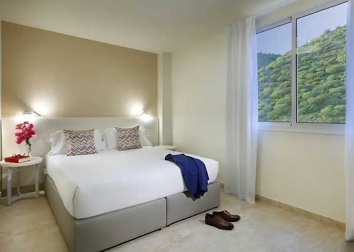 Marinell Collection Aparthotel 4*